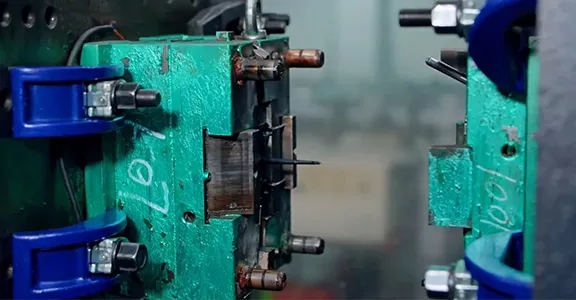 Precision Mold Development and Stable Molding