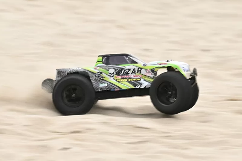 10 Scale 4WD Off-road Electric RC Truck 2.4G Brushed High Speed RTR #RH1071