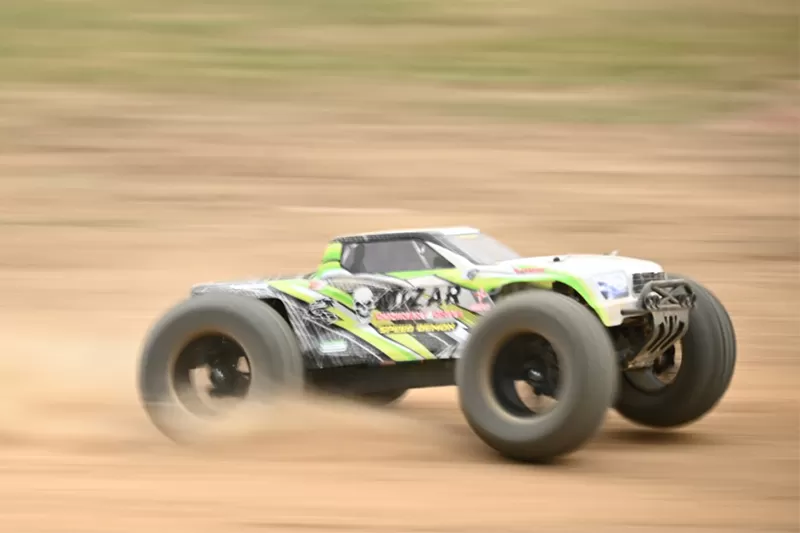 10 Scale 4WD Off-road Electric RC Truck 2.4G Brushed High Speed RTR #RH1071