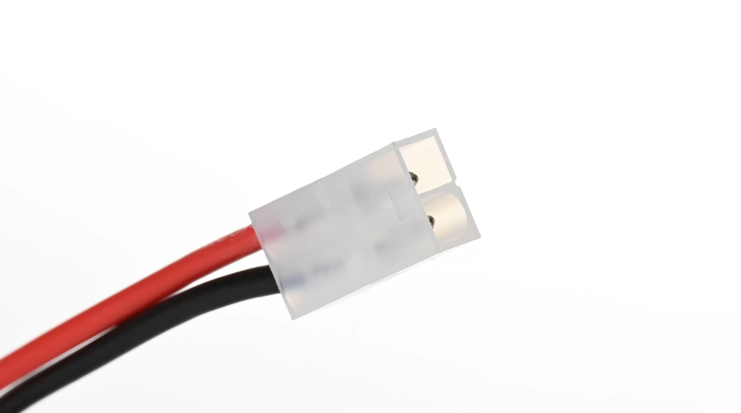 tamiya-connector-used-in-entry-level-rc-cars.jpg