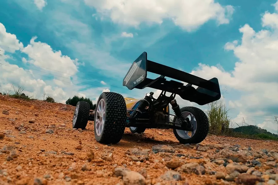 What Are 1/8 Scale Electric RC Cars？